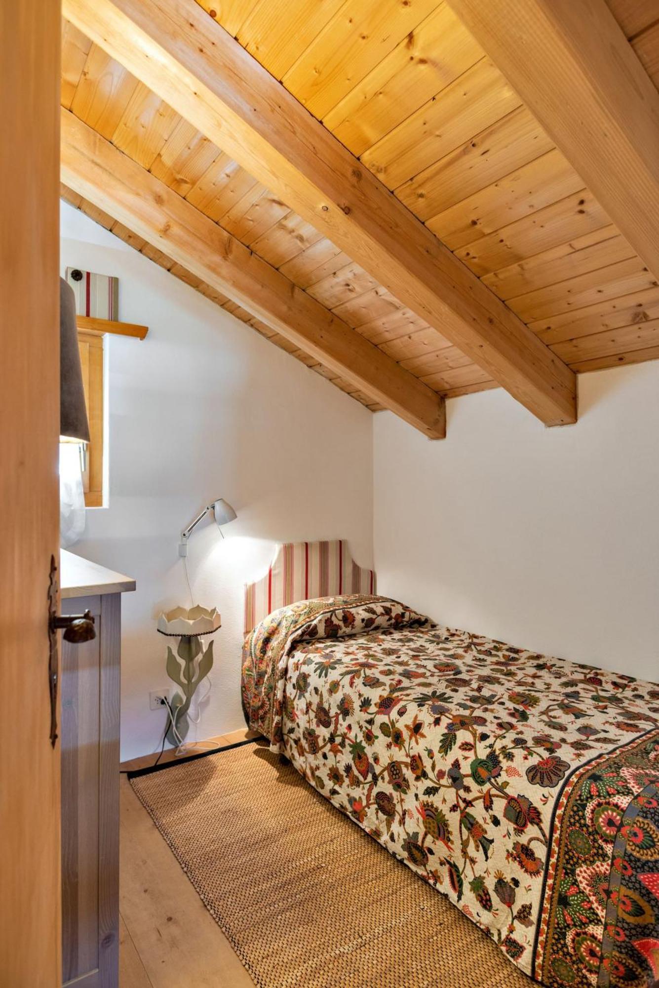 Ferienwohnung Chesa Panorama B - La Punt Exterior foto