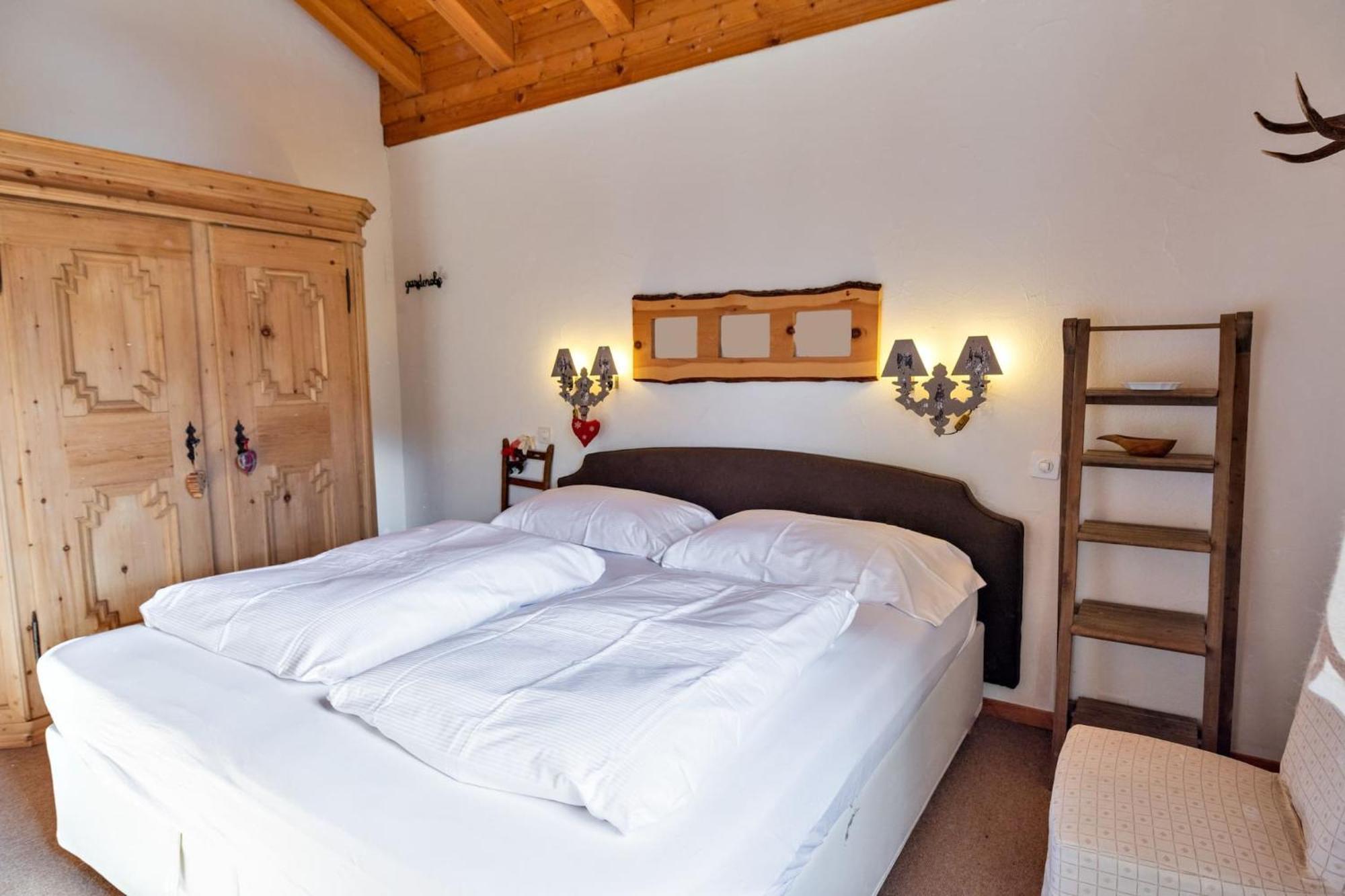 Ferienwohnung Chesa Panorama B - La Punt Exterior foto